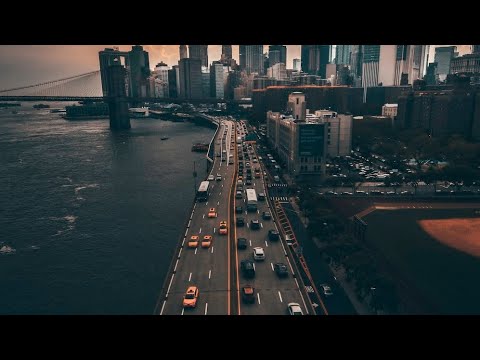 A.V.G & Goro/Она близко/Текст песни/MUSIC-BRO/