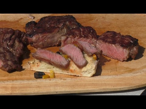Steaktest Gas gegen Kohle mit Chucksteaks von Almo  "138"