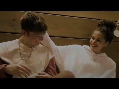 SESENTAY6 - Bajo Tu Falda (Videoclip)