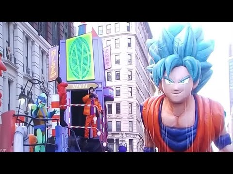 Macy’s Thanksgiving Day Parade 2018 - GOKU BALLOON (LIVE)!