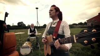 Twarres  -  She won&#39;t let go (2016)