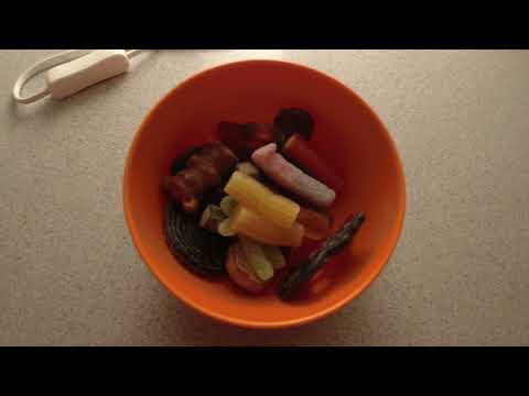 MongoTV_10807 - SPISER SIDSTE SKÅL SLIK TORSDAG MIDNAT