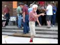 Танцуют дедушки 