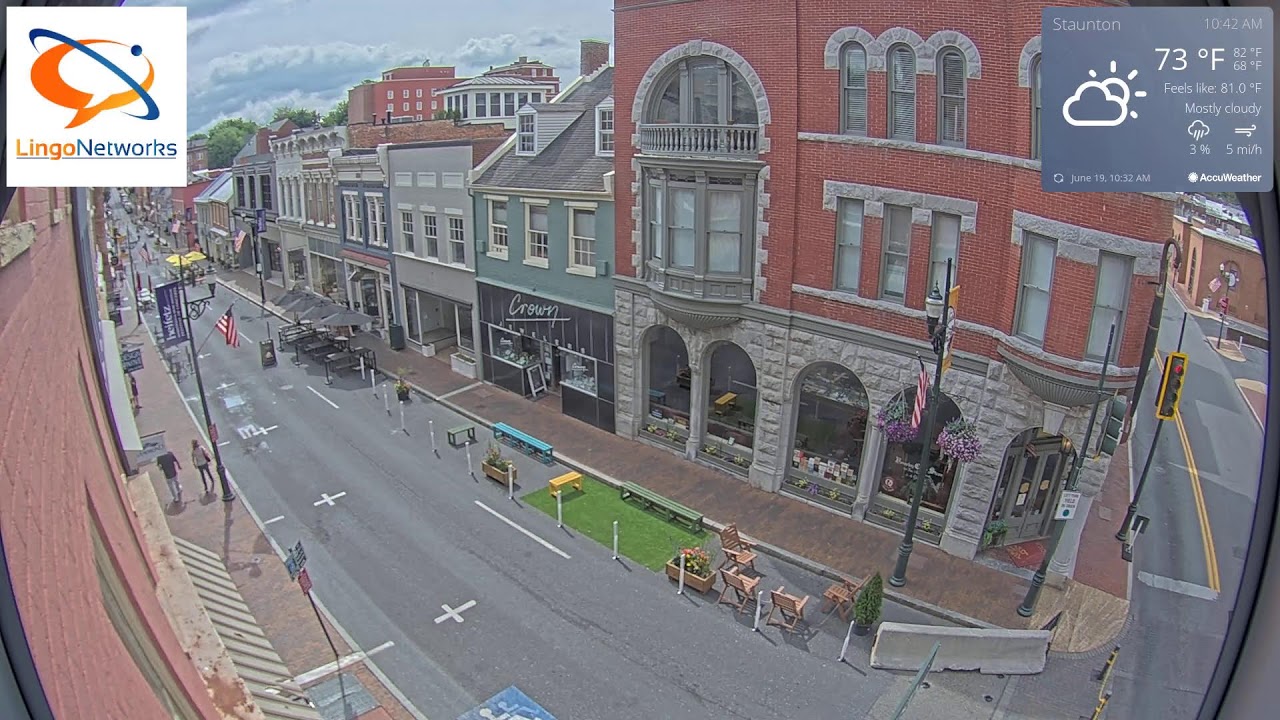 Live webcam view of Beverley Street Corner in Downtown Staunton