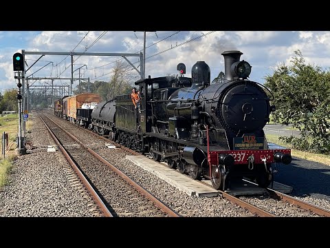 3237 transfer with 4702 and 4464 through Emu Plains