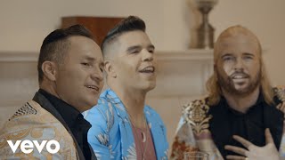 Una Oportunidad Music Video