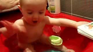 je tiens assis dans mon bain !