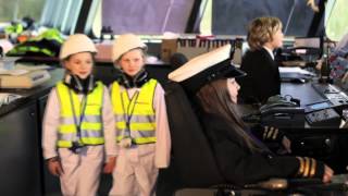 preview picture of video 'Look what happens when Kids Go Free with Condor Ferries!'