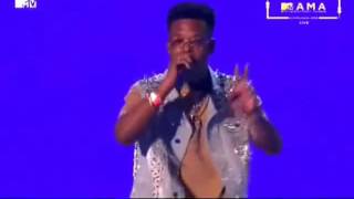 FUTURE BRINGS OUT NASTY C ON STAGE LIVE @MTV MAMA 2016