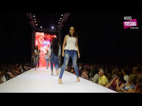 PASARELA DE GRADO MODEL PROFESSIONAL