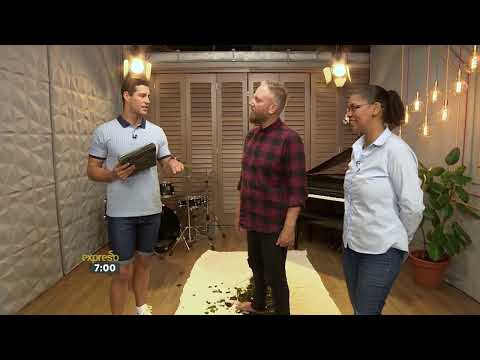 I Am Russell Fox video.