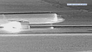 Download lagu New video shows moment person was struck by Frontier Airlines plane on Denver runway mp3 Download lagu New video shows moment person was struck by Frontier Airlines plane on Denver runway mp3