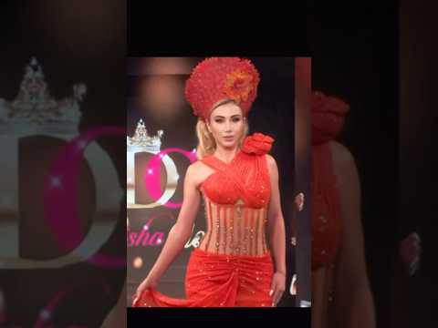 Lika O opening NYFW show/ September 2025 #NYFW #LikaO #Catwalk