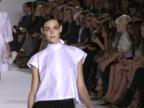 Défilé de Chloé - Printemps Eté 2011 à Paris