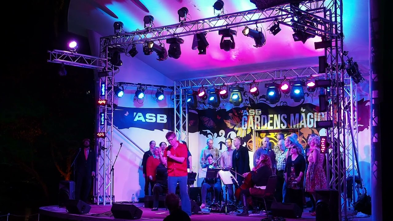 Kiss at Summer City with Strung Out 2014