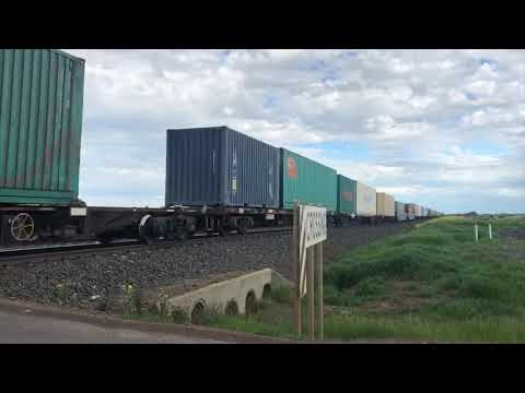 Another Very rare 7AM5 with double Ghan locos NR109 and NR18 fly’s through Werribee