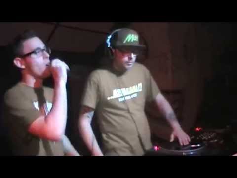 Loudish & Mad Andee outta Sensifiva sound inna session @ Emerson 14-04-2k12