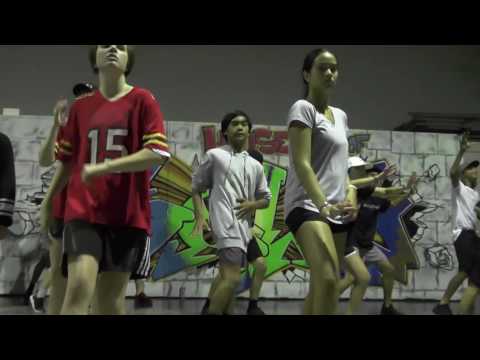 download lagu mp3 mp4 Cheryls Crew House, download lagu Cheryls Crew House gratis, unduh video klip Cheryls Crew House