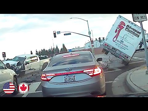 North American Car Crash Compilation - 219