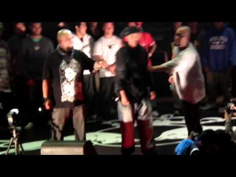 BATALLA DE LOS GALLOS PERU 2012::PRESENTACIÓN DE GALLOS