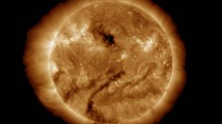 Comet Incoming, Ozone Failing, Sunspots| S0 News Apr.22.2026