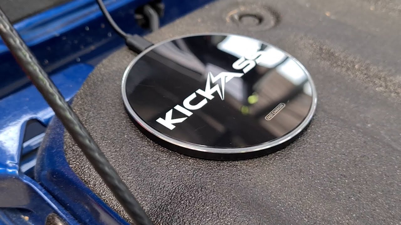 Watch detailed video of KickAss 15W Wireless Charging Pad