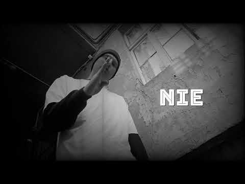 ERIGREK  - CZARNA OWCA PROD.FAT CAT VIDEO