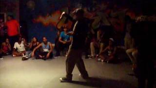 Switch Vs Lunatic &quot;Between The Breaks 3&quot; 2011