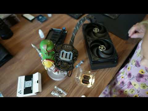 Arctic Liquid Freezer 2 coldplate change, by a CHILD