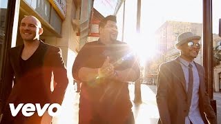 Mehrbod vs Chris Garcia - What's Your Name ft. Jus Charlie