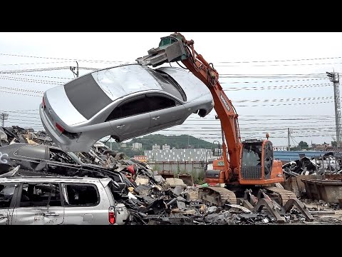 Incredible Power! Watch This Giant Machine Shred Cars Like Paper