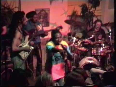 Could you be loved Ras Abraham Live im "Intercity" 17.11.1992