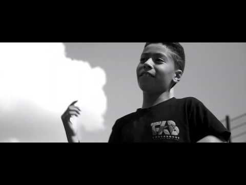 Video thumbnail for Petit frère