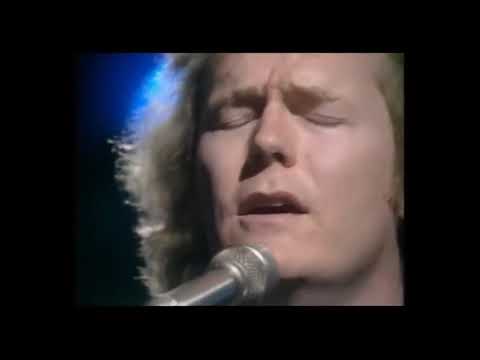 Gordon Light foot sings Sunny Side of Life