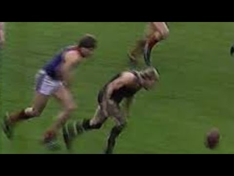 St.Kilda v Melbourne Round 18 1983