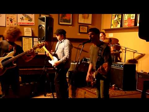 Mannequin Men at Saki 2-2