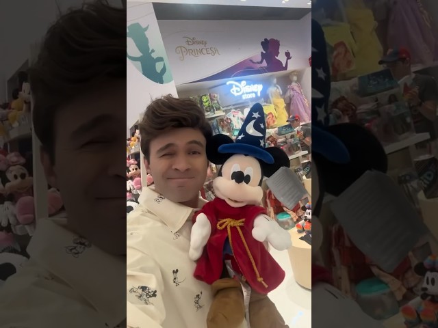 Vídeo relacionado con Disney Mickey & Friends - Retrato de Mickey & Friends Neon Line Sudadera