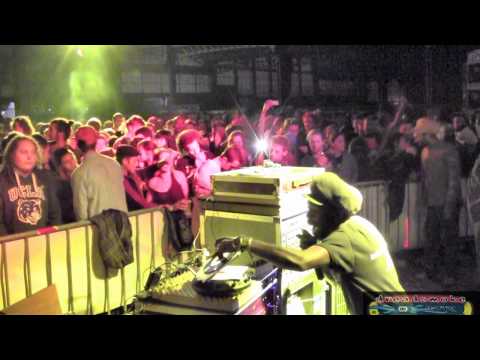 ABA SHANTI I (uk) - get up & dub for ya rights \ jah lead di way pt10 @  reggae bus 15 sept 2012