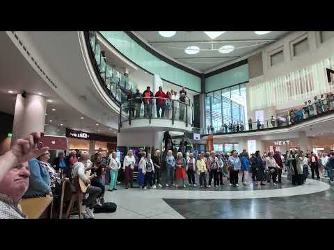 Flashmob Manchester Arndale