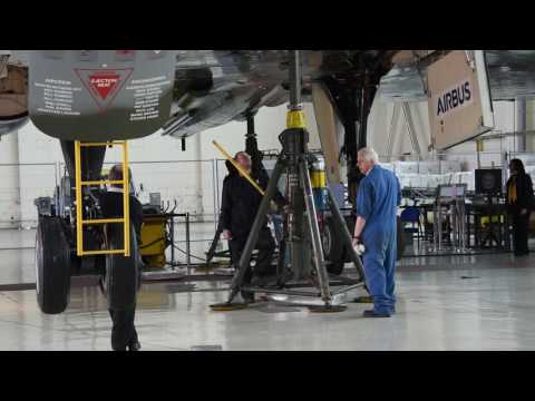 XH558 Vulcan on jacks