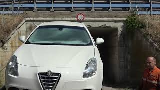 ecco-l-auto-dei-malviventi-che-hanno-fatto-esplodere-il-postamat-a-grottaminarda