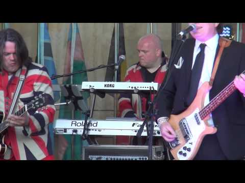 Wingsbanned does Jet at Abbey Road on the River 2014