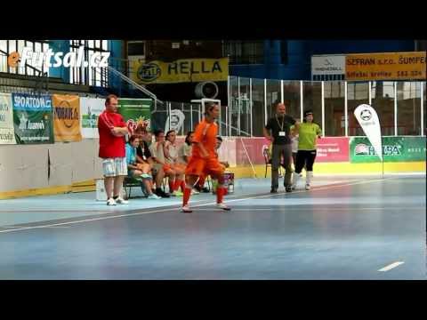 Finále Mistrovství ČR ve futsalu žen + rozhovor s Petrou Divišovou