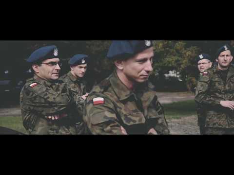 Jak swing mięśnie są samouczki wideo Jak budować mięśni w klatce piersiowej i ramion na tydzień