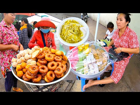 Garment Factory Workers Cheap Breakfast at Chamkar Doung Street 217