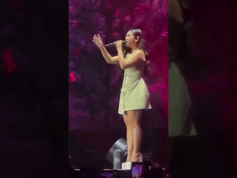 Ziva Magnolya di Konser Miliaran Cinta Yovie Widianto