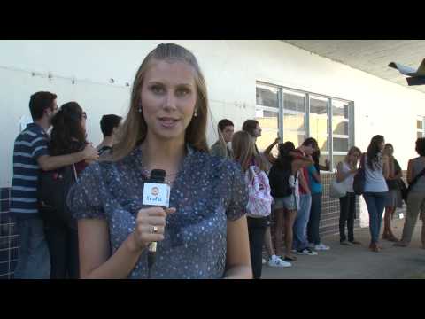 Universidade Já - Confecção de Carteirinhas do RU para os Calouros
