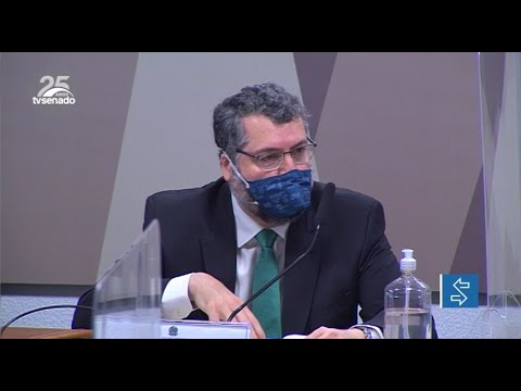 Ernesto Araújo nega ter feito declarações contra a China e é contestado na CPI da Pandemia