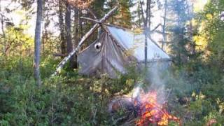 preview picture of video 'Montage d'une tente prospecteur, retour au chalet en quad'