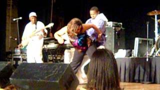 LJ Echols Really Getting It From the Back